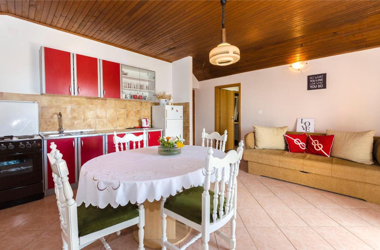Apartment&Rooms Ema Vodice Buitenkant foto