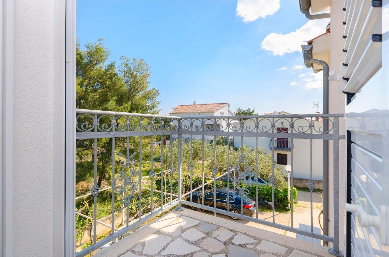Apartment&Rooms Ema Vodice Buitenkant foto