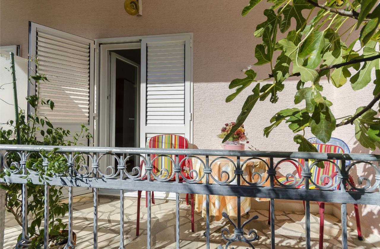 Apartment&Rooms Ema Vodice Buitenkant foto